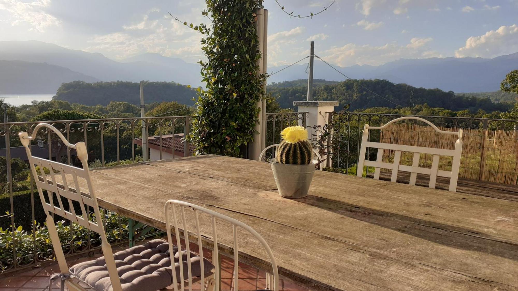 B&B La Civetta Reno Di Leggiuno Esterno foto