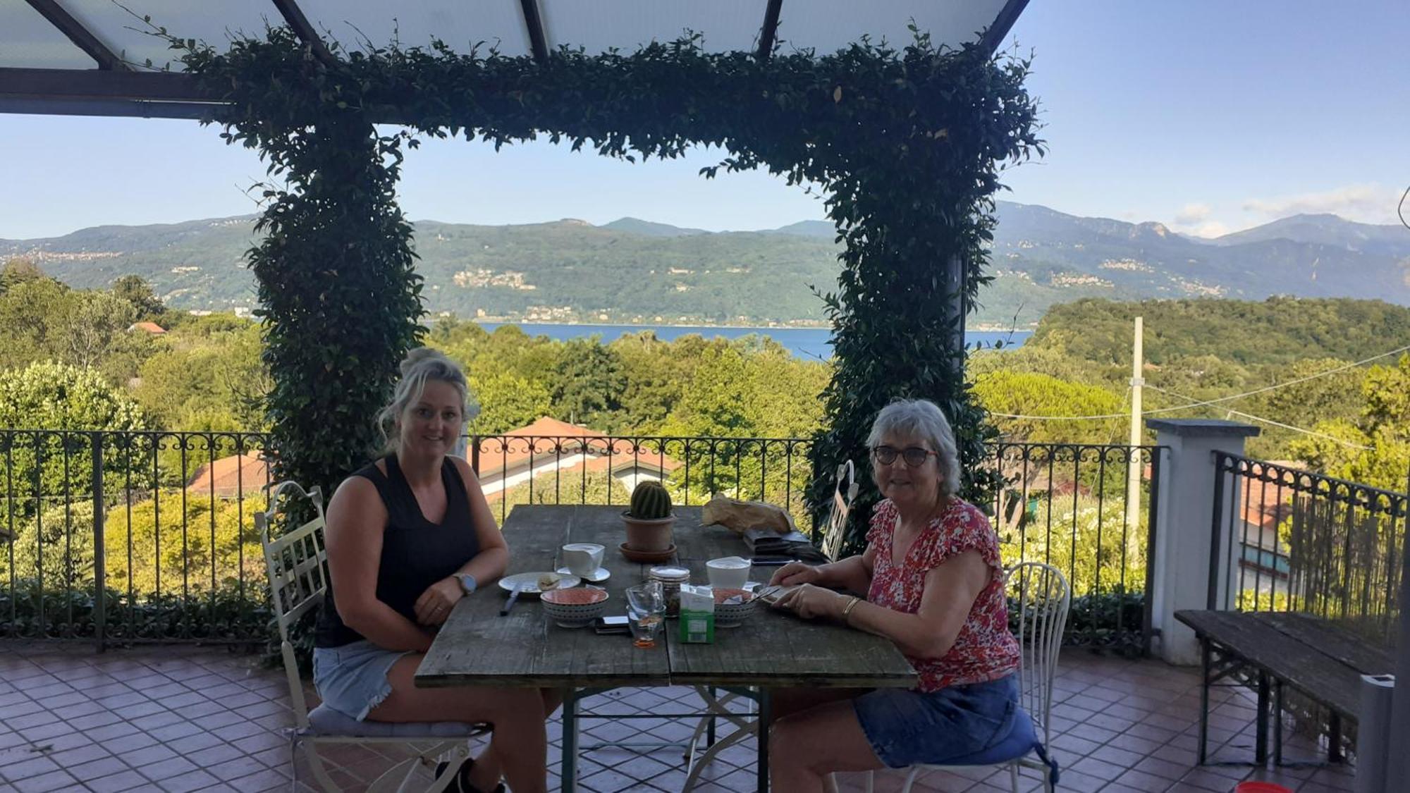 B&B La Civetta Reno Di Leggiuno Esterno foto